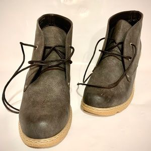Chinese Laundry Gray Wedge Heel Boot